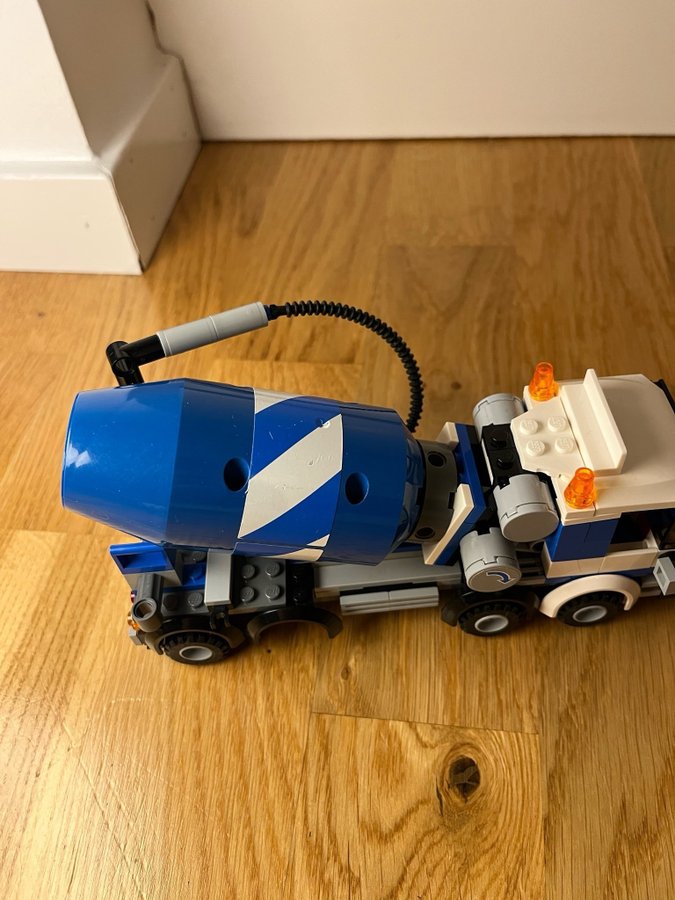 Lego City - Cement Mixer (7990)