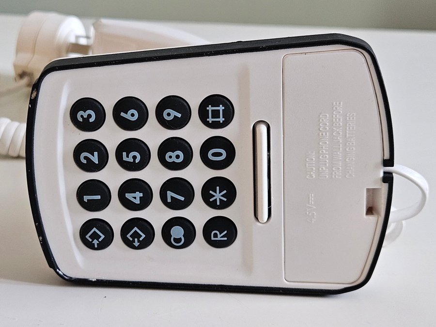 VINTAGE TELEFON TELIA KOBRA VIT SNYGG DESIGN