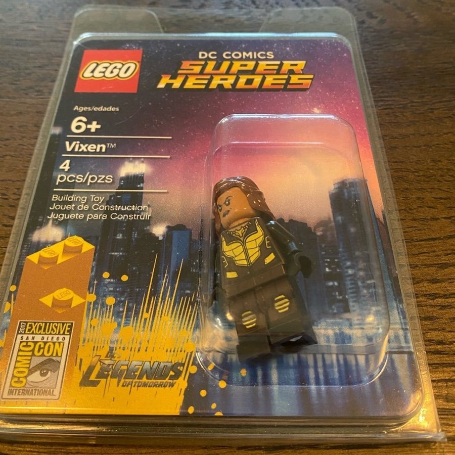 LEGO DC Comics Super Heroes: Legends of Tomorrow - Vixen (San Diego Comic-Con