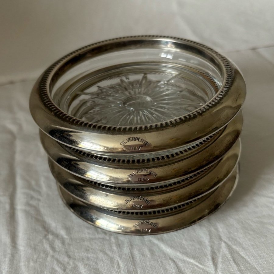 Coasters - underlägg - glasunderlägg - skålar - silverplate - Italien