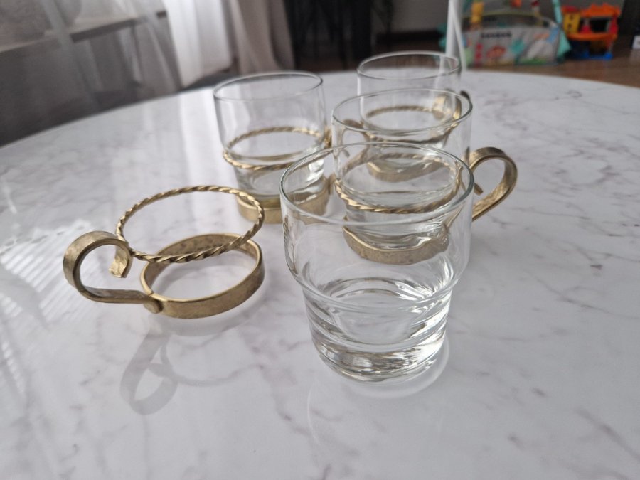 Retro 4 st Glas med metallhandtag