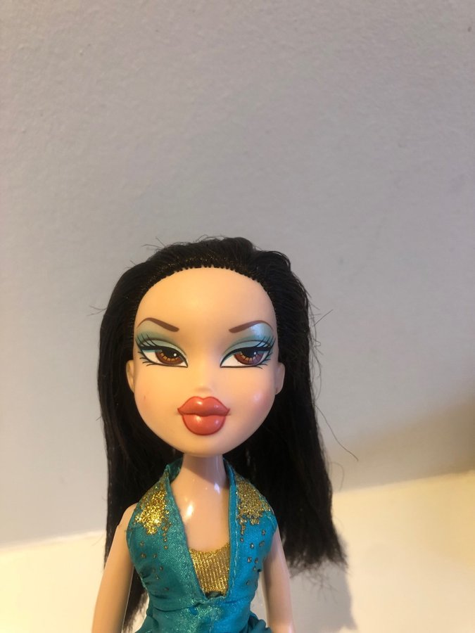 Bratz doll Passion 4 Fashion Jade