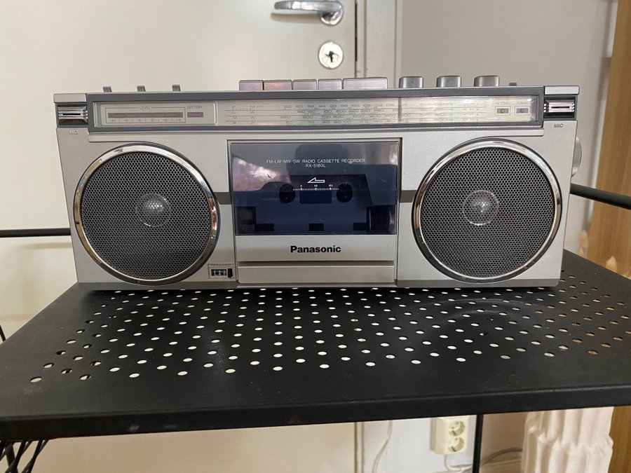 Panasonic RX-DT550 Radiokassettbandspelare