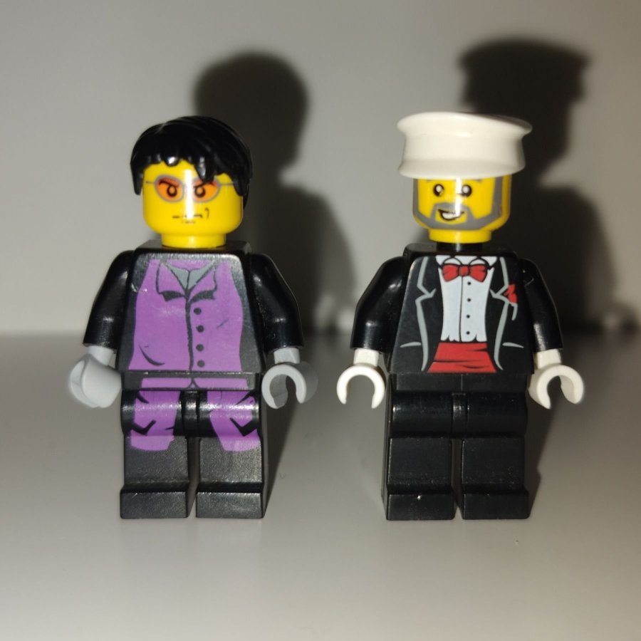 2 st Lego minifigurer