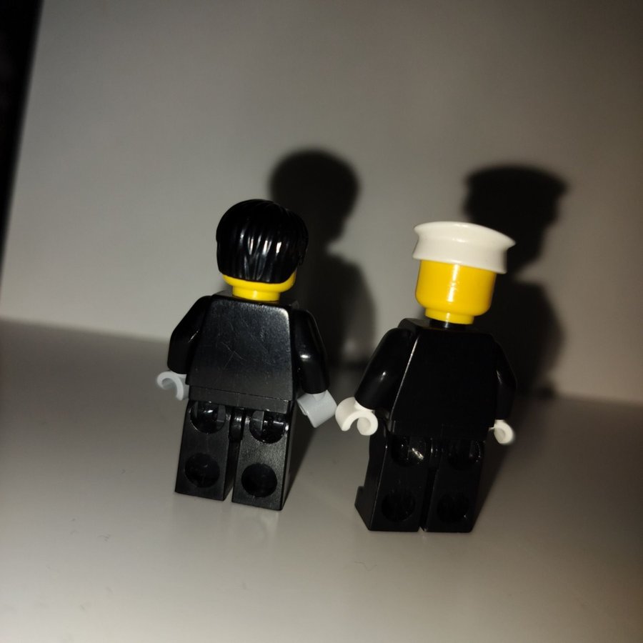 2 st Lego minifigurer