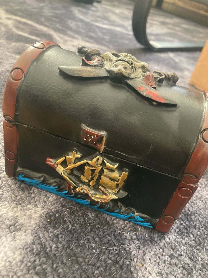 Skattekista Treasure Chest skattkista förvaring barnrum vintage skelett pirat