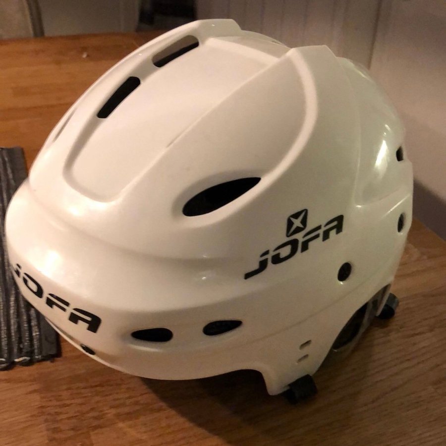 Jofa 690 L Ishockeyhjälm Storlek 56-61 cm