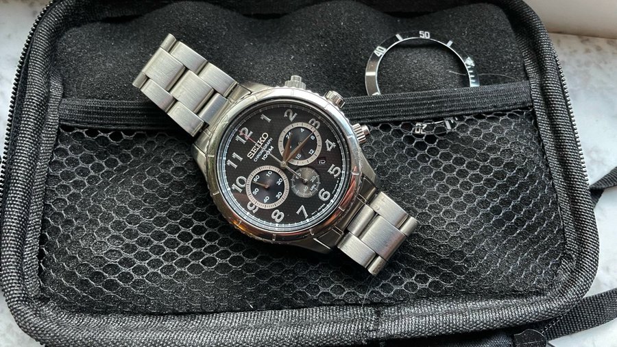 Discontinued Seiko Chronograph + Upgraded Glidelock Bracelet