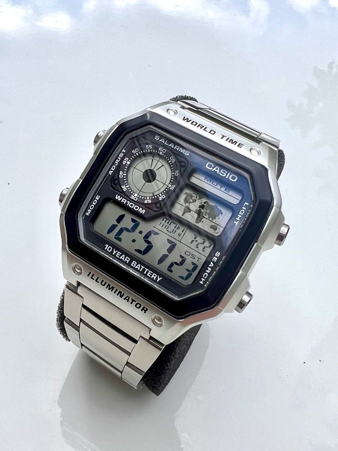 Casio AE-1200WHD-1AVEF