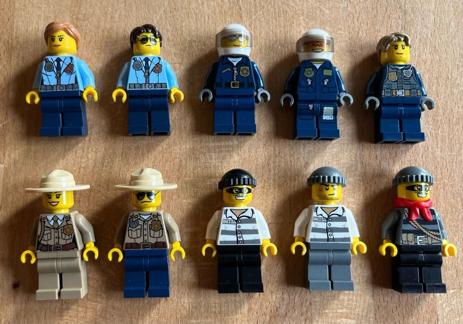 LEGO CITY 10 st Minifigurer - Tjuvar  Poliser