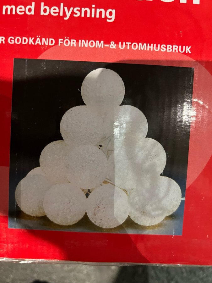 Ljusdekoration med snölykta