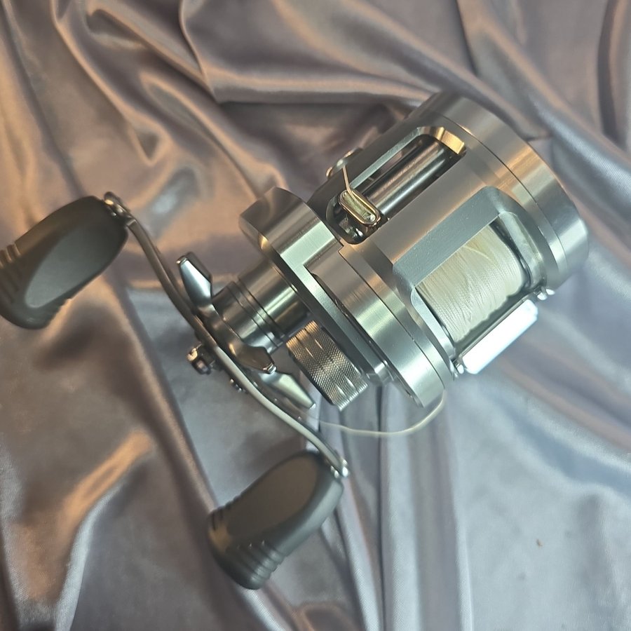 DAIWA PLUTON 200 SHL.