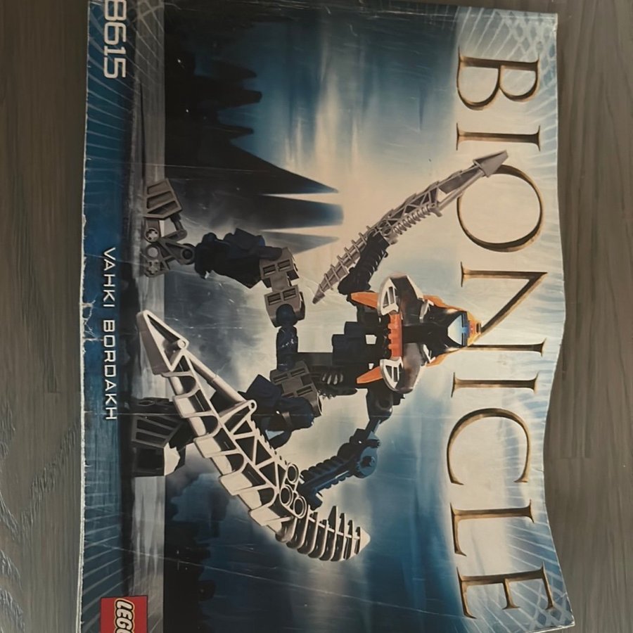 Lego Bionicle - Set med figurer och delar