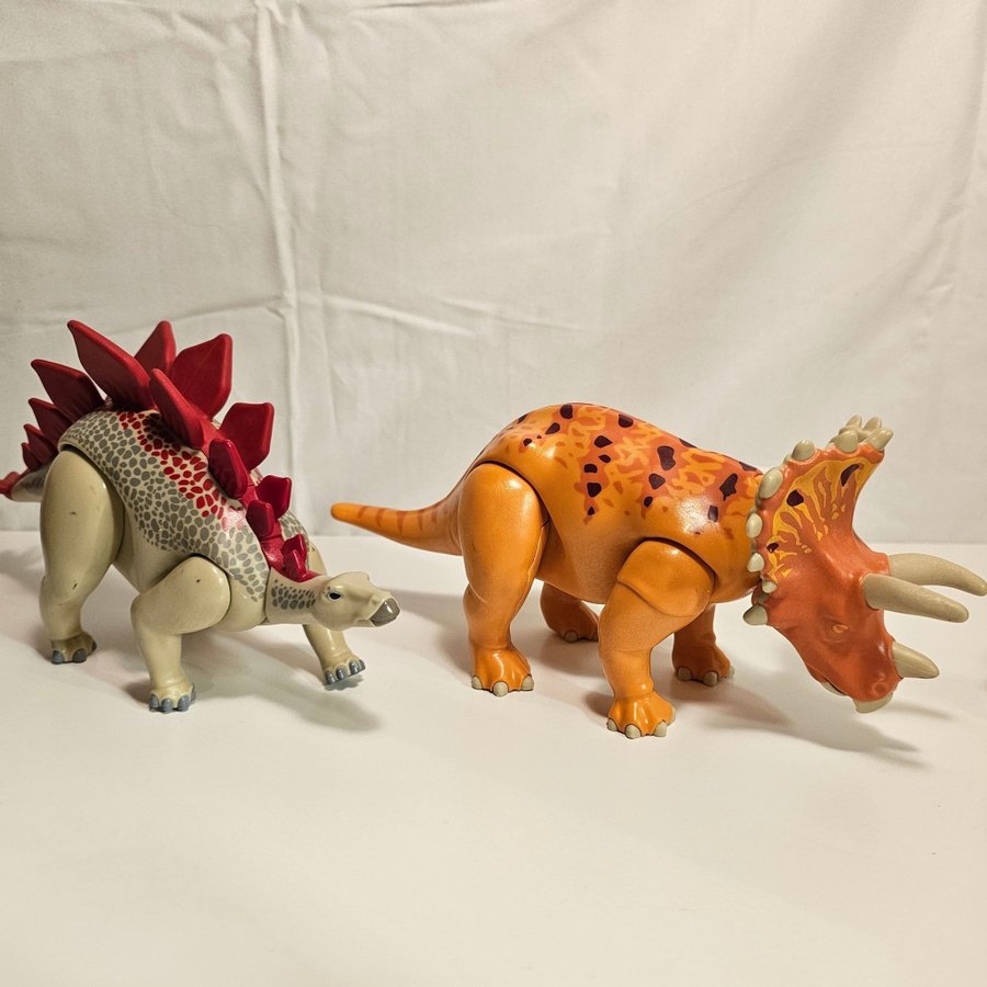 Playmobil Dinosaurier och en figur