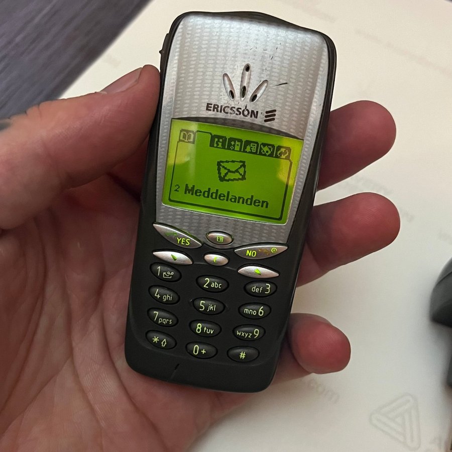 Ericsson T66, deras minsta mobiltelefon, nostalgi telefon.