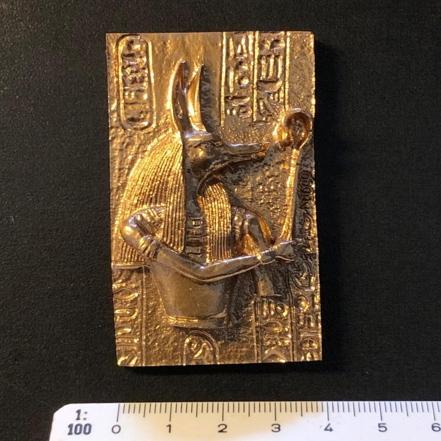 Miniatyr handgjuten Anubis Egyptisk gud tavla dockskåp dockhus 1:12