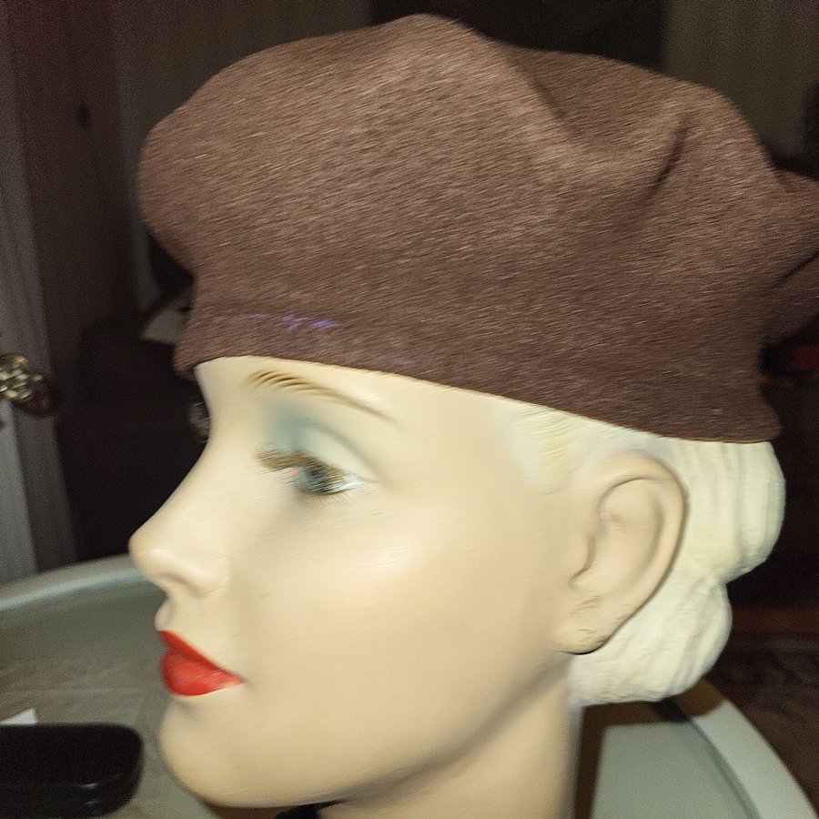 Basker KANGOL .made in England nr. 4