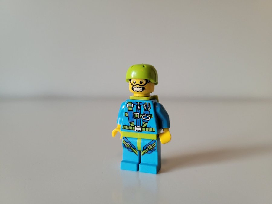 Lego - Skydiver, Series 10 - col150 - Minifigur