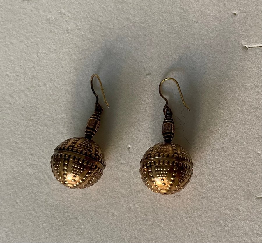 Kalevala Halikko earrings