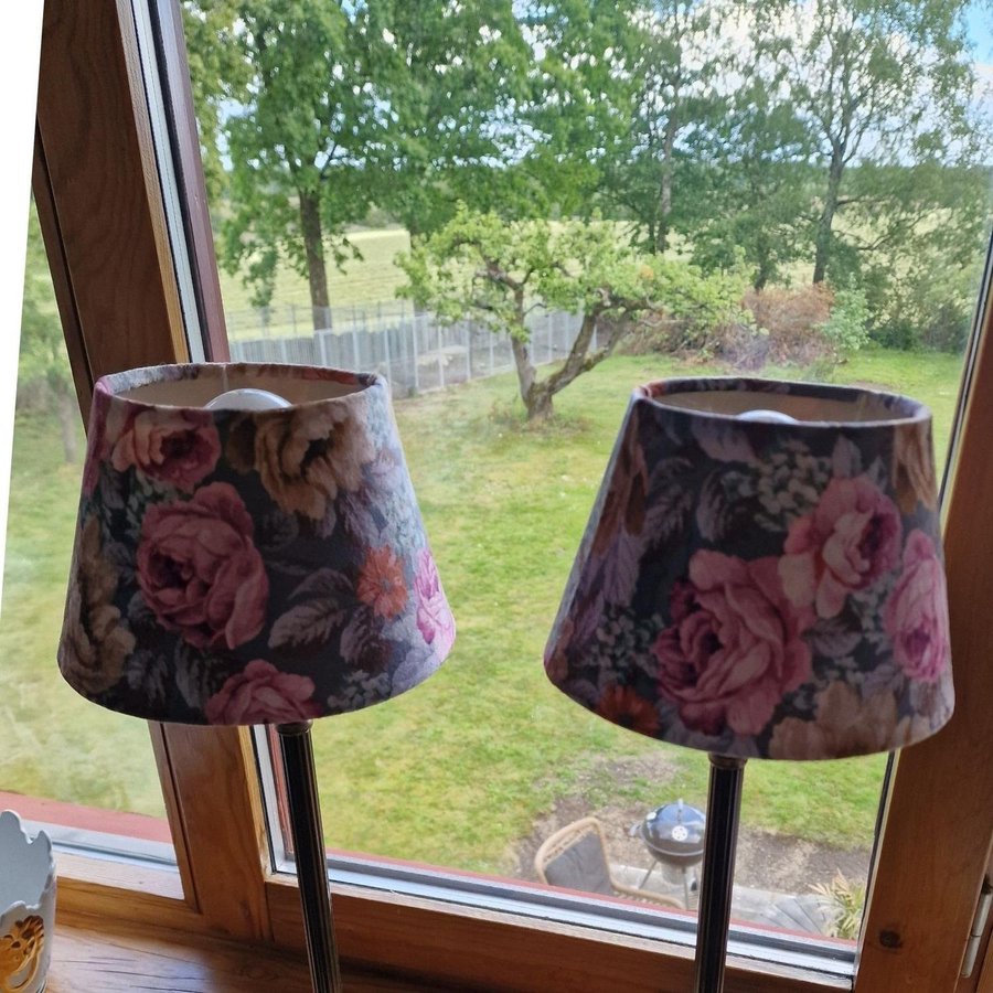 Lampskärmar sammet rosor blommor