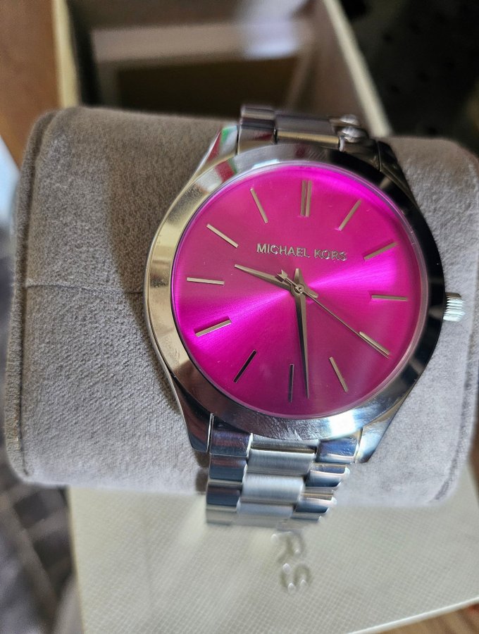 Michael Kors Damklocka oanvänd