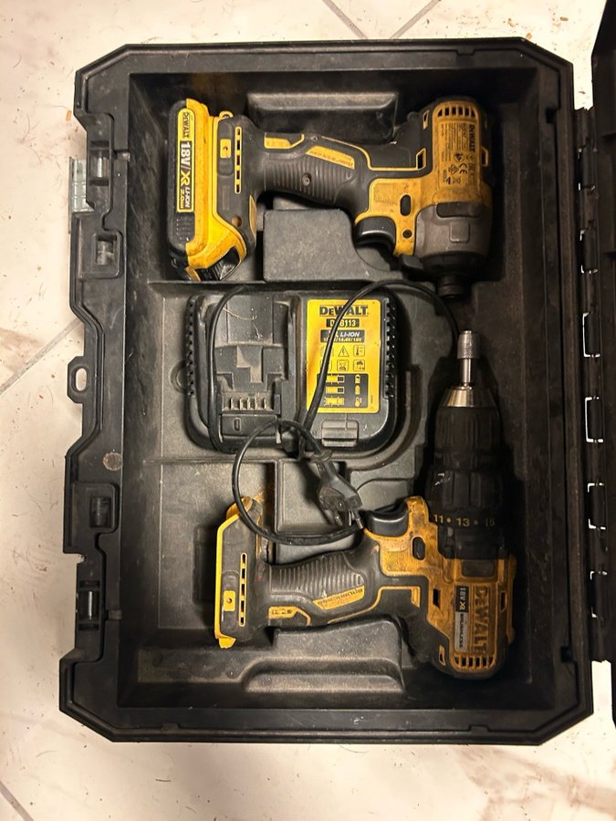 Dewalt XR 18V skruvdragare och slagborrmaskin