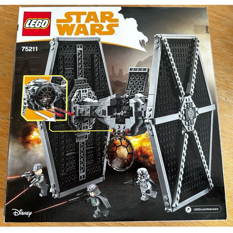 LEGO Star Wars 75211 TIE Fighter - Oöppnad