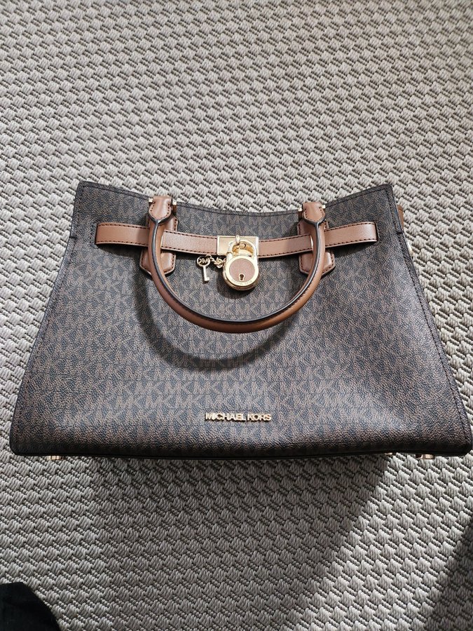 Michael Kors väska monogram brun