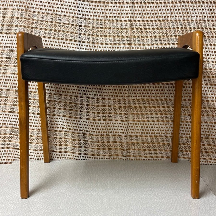 Inredning pall teak med svart sits Retro 60tal