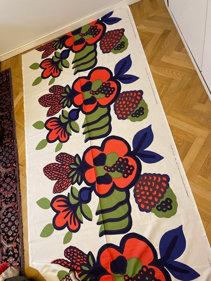 Vackert Marimekko tyg "Oona"- nytt tyg!