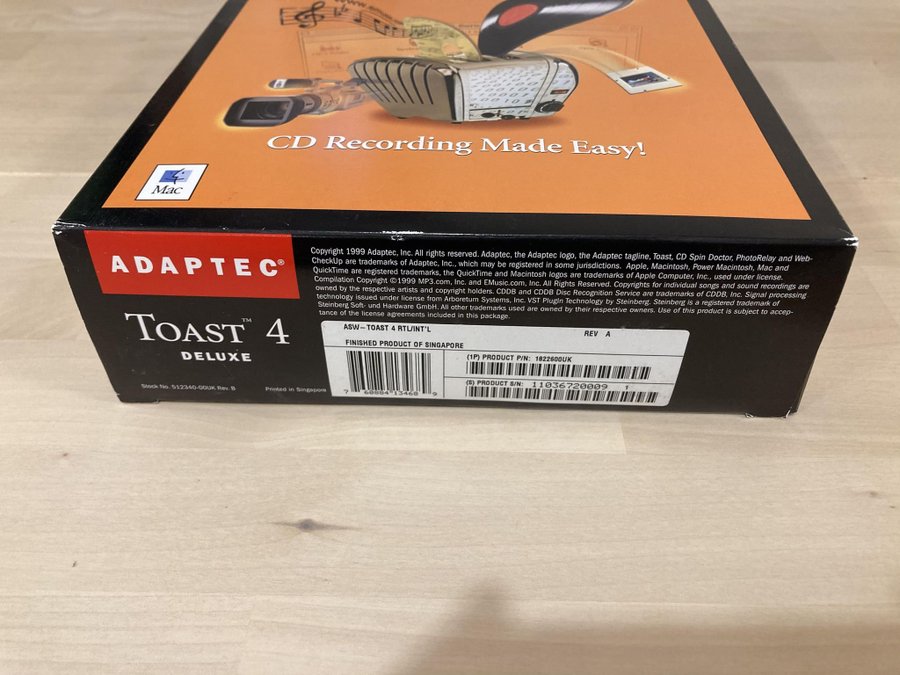 Adaptec Toast 4 Deluxe - Retro Macintosh/Mac Big box