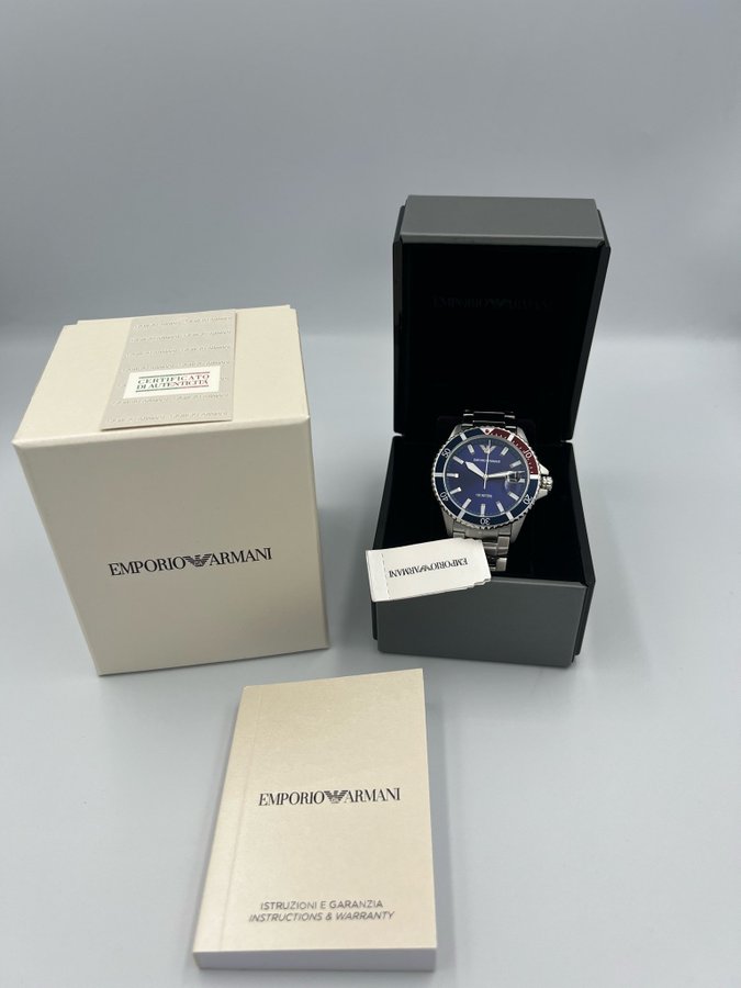 EMPORIO ARMANI DIVER AR11339 NYT