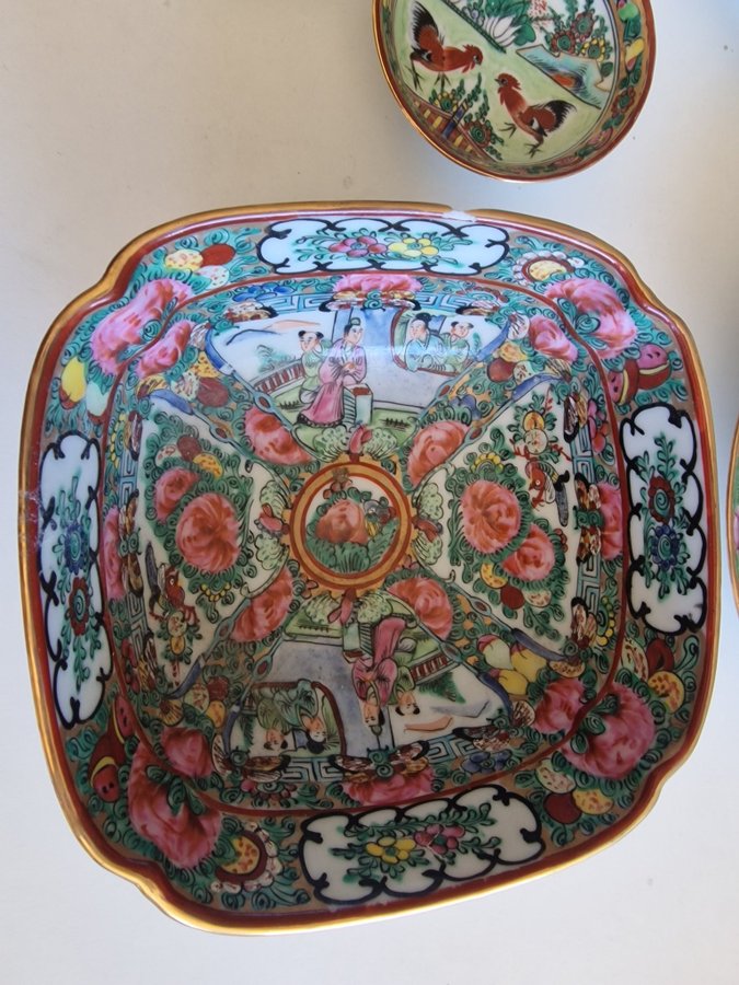 A group of six pieces of Chinese porcelain