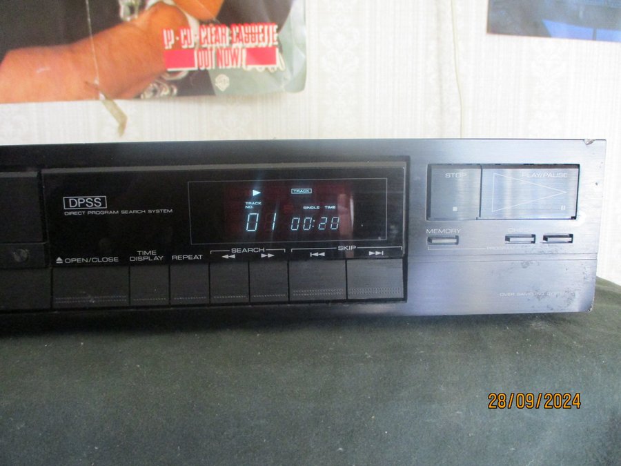 KENWOOD COMPACT DISC PLAYER MODEL DP-47 spelar brända cd skivor