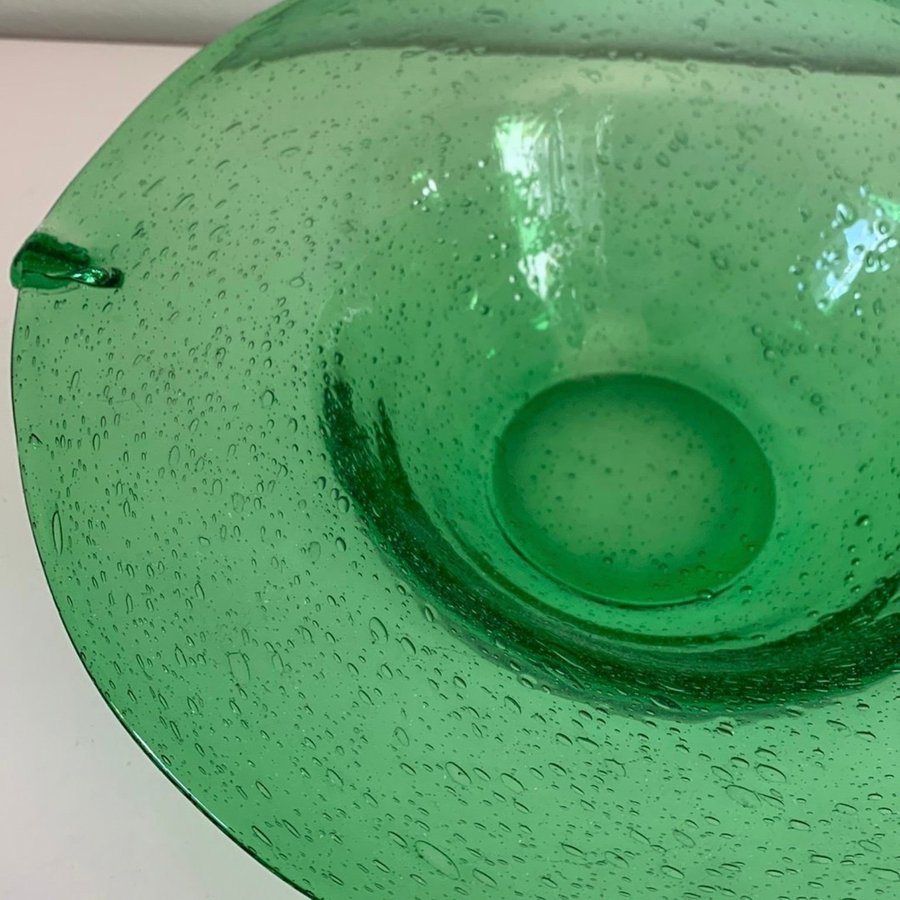 Vackert Rund Grön Glas Skål med Bubblor