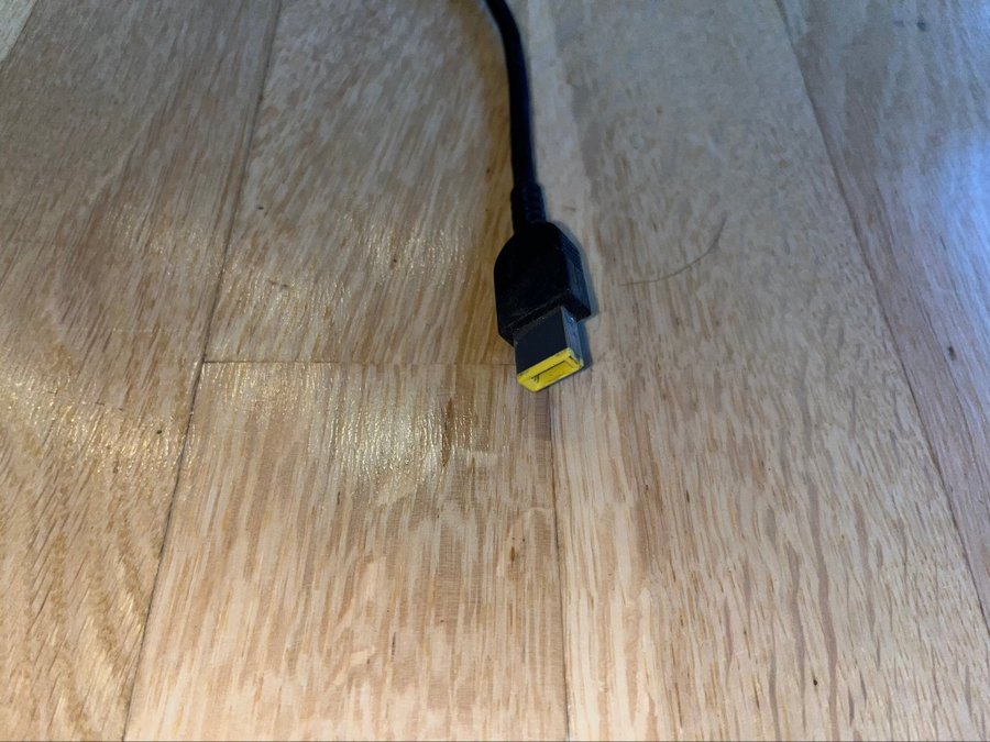 LENOVO Slim Tip Conversion cable.