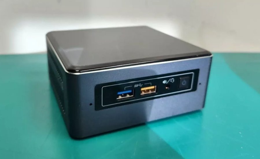 Intel NUC7i7BNH Mini PC