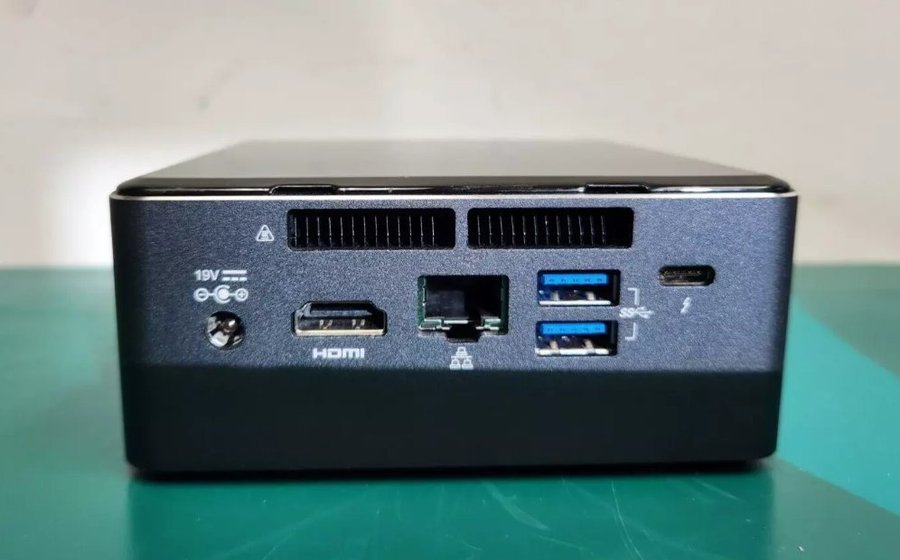 Intel NUC7i7BNH Mini PC