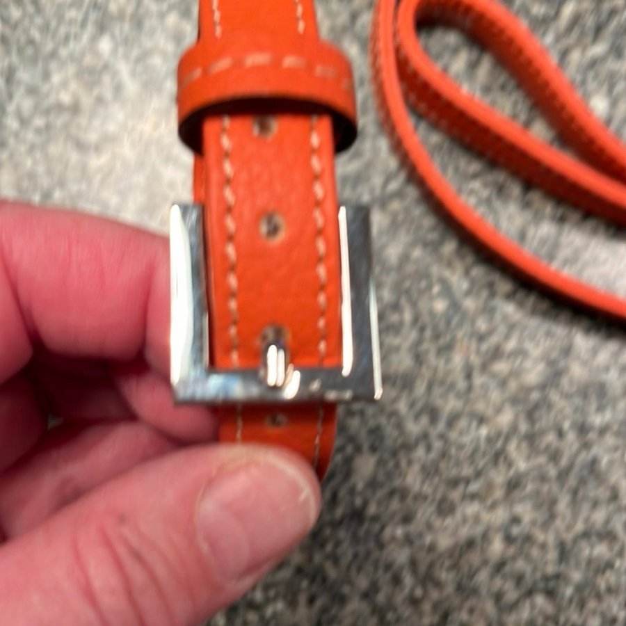 Wouapy Koppel  Halsband i orange Läder