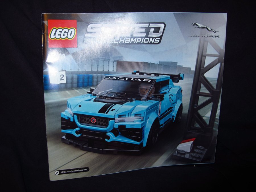 LEGO Speed Champions 76898 - Jaguar I-PACE eTROPHY  Jaguar I-TYPE 4