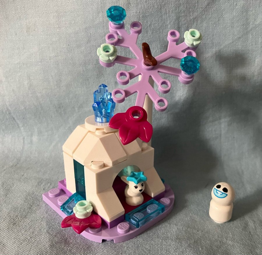 Lego Friends Disney Frost Frozen Snowgie Småbröderna Igloo Kanin