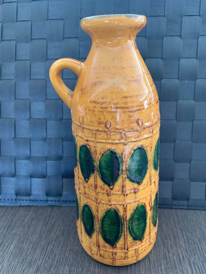 Strehla East Germany yellow green glazed hand painted retro 7309