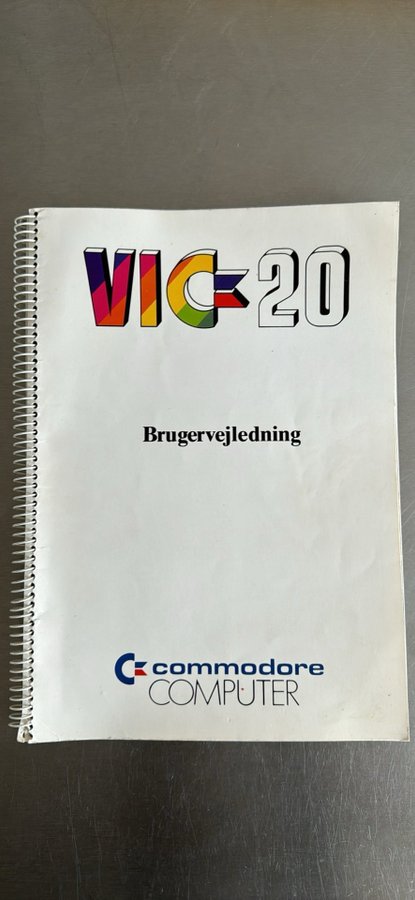 Commodore VIC 20 med manual