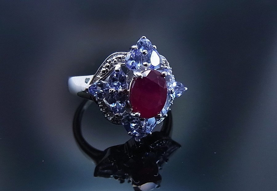 DESIGNER TANZANITE - RUBY COCTAIL RING