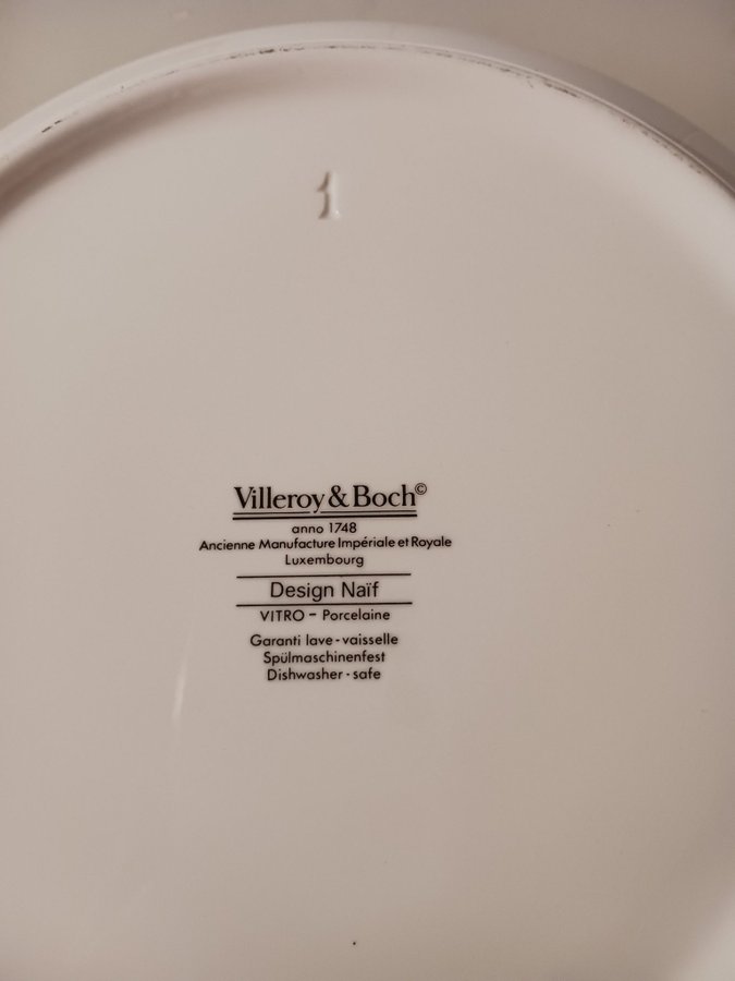 Villeroy  Boch Design Naif Stor Serveringsskål.