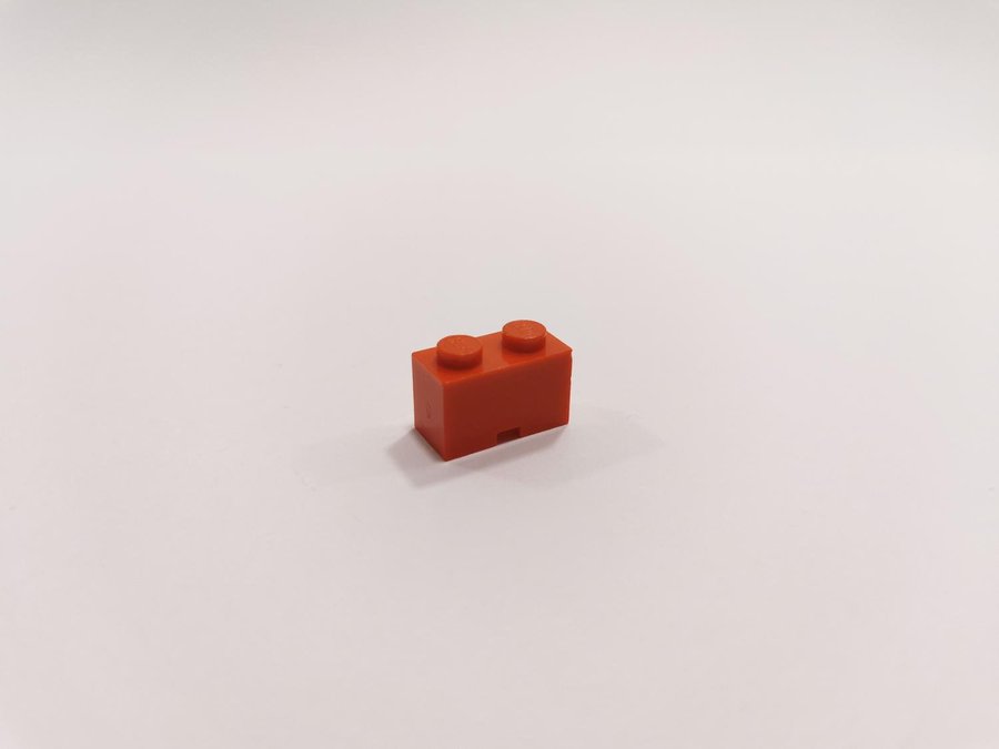 Lego - brick - modifierad - cutout - 1x2 - part 3134 - röd