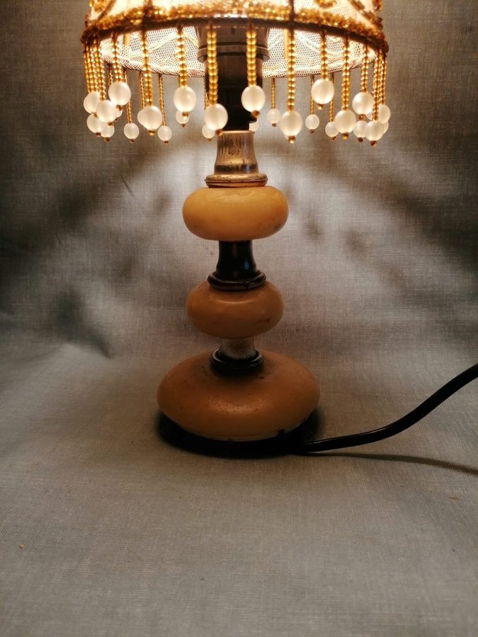 LAMPA, RETRO