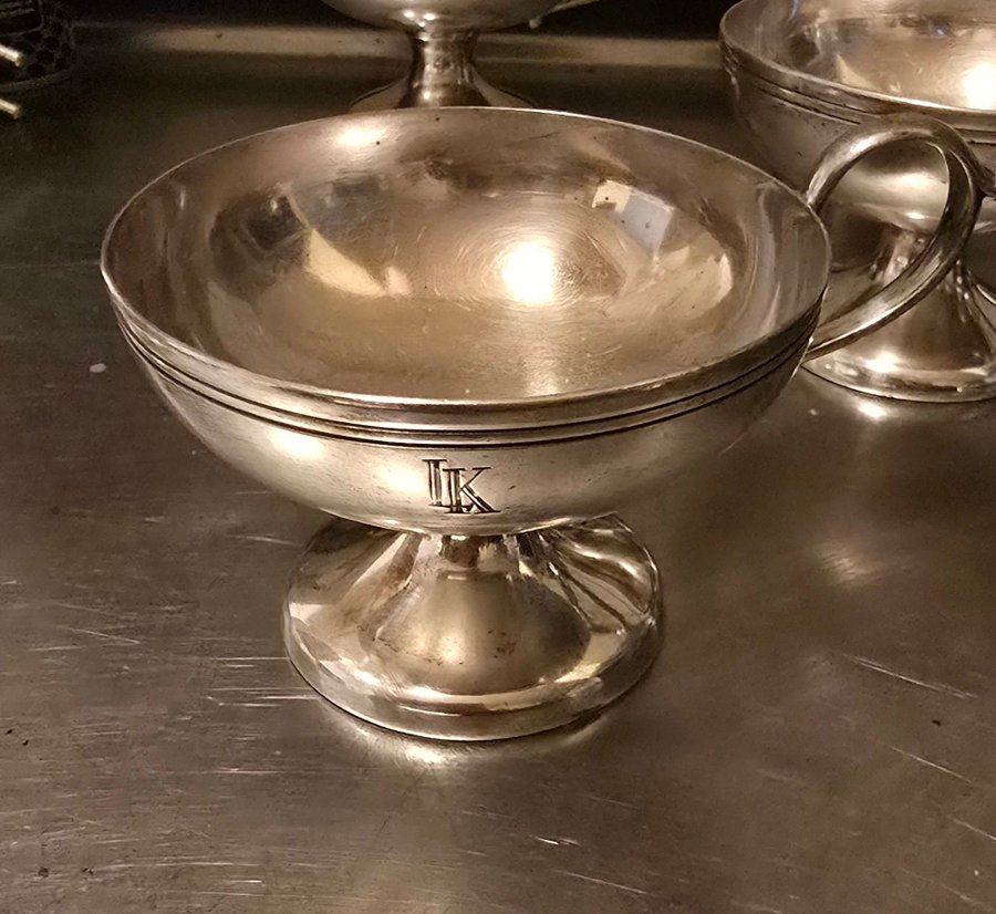 6 st Silverkoppar med monogramwm