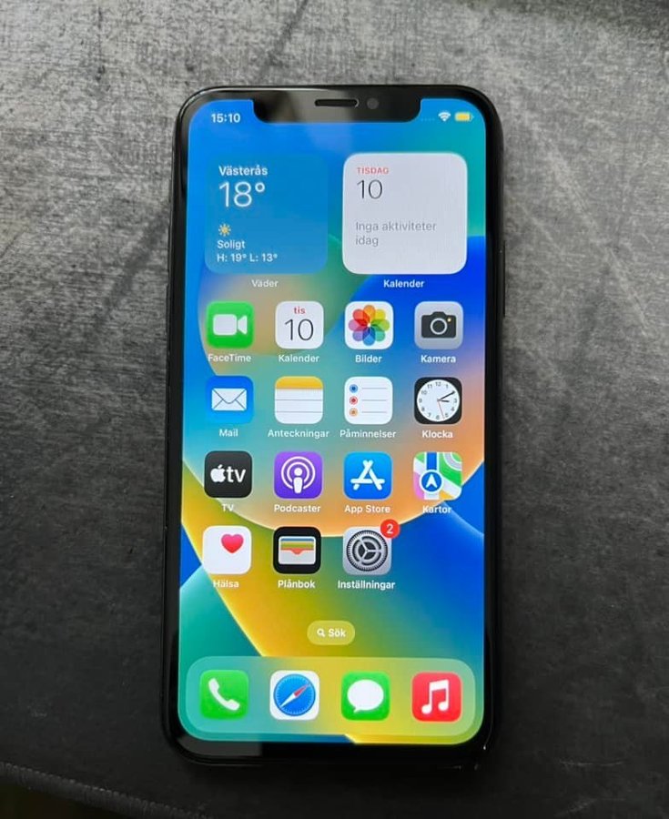 iPhone X 64GB (Fint skick)