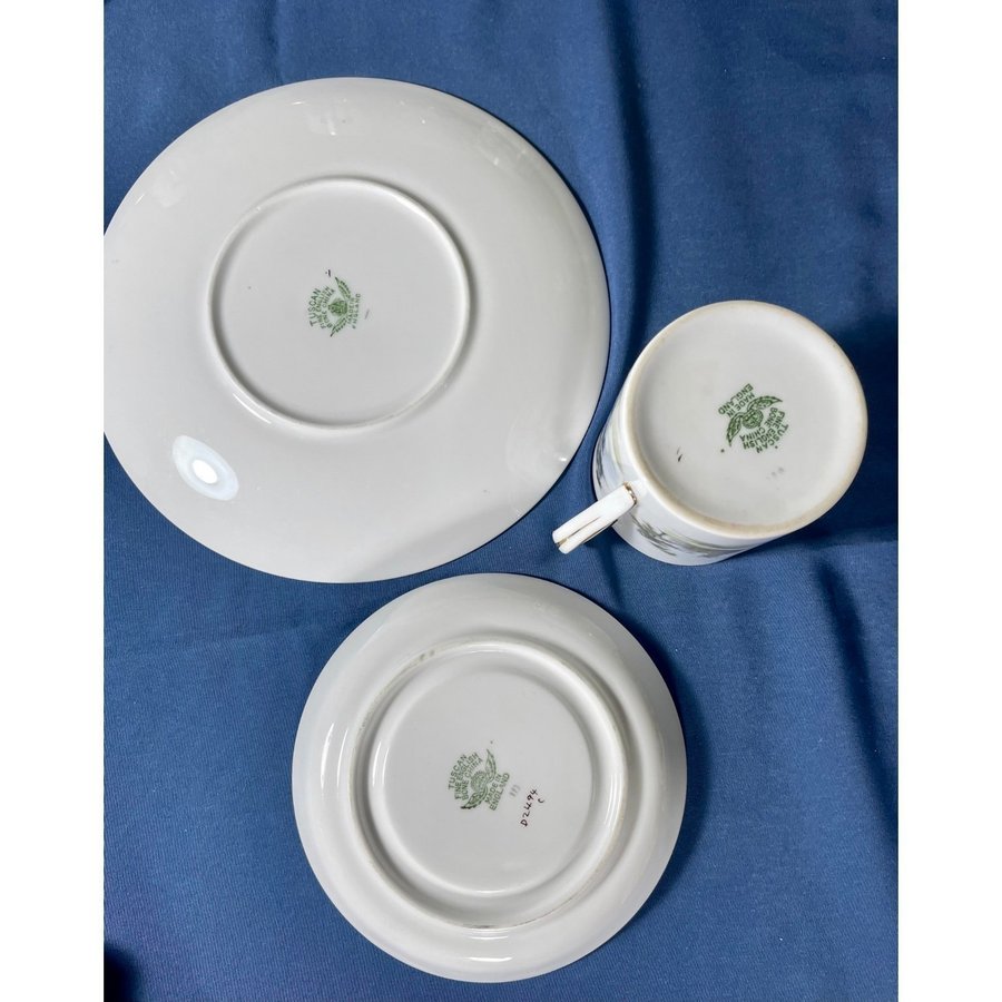 TUSCAN ENGLAND vintage 4 kaffekoppar med fat och assietter